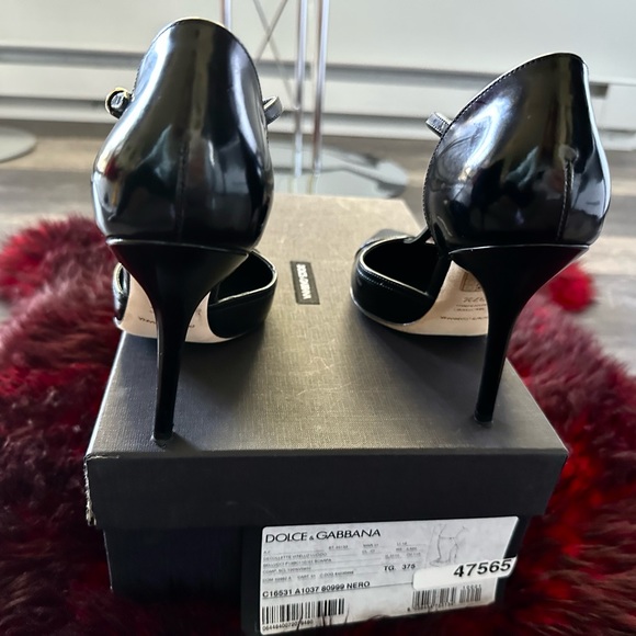 Dolce & Gabbana heels! Patent leather ! Very elegant and beautiful! - Picture 3 of 13